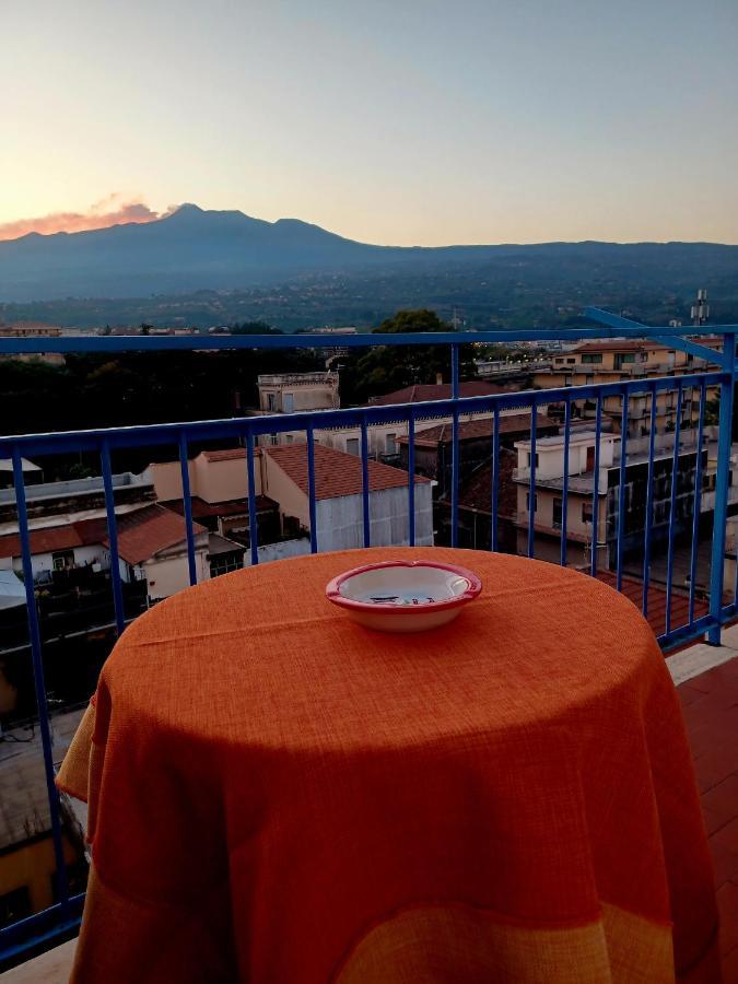 Casa Donna Rosaria Tra Etna E Taormina Lägenhet Riposto Exteriör bild