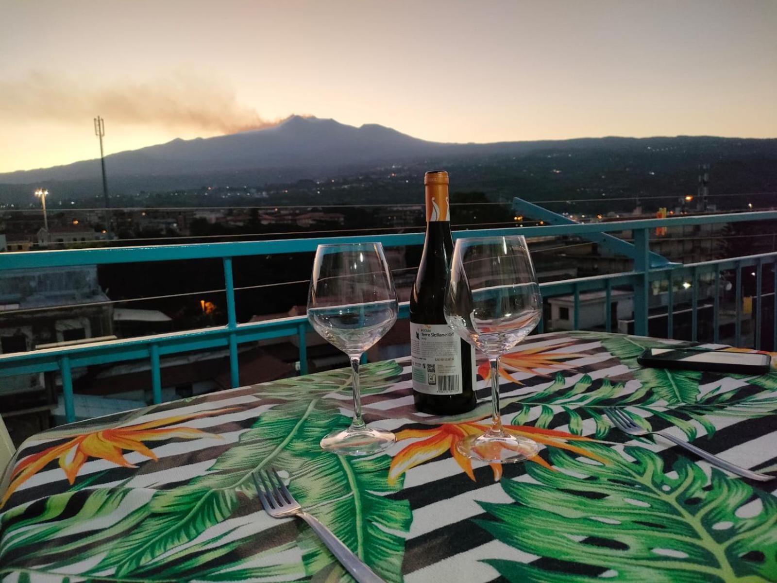 Casa Donna Rosaria Tra Etna E Taormina Lägenhet Riposto Exteriör bild