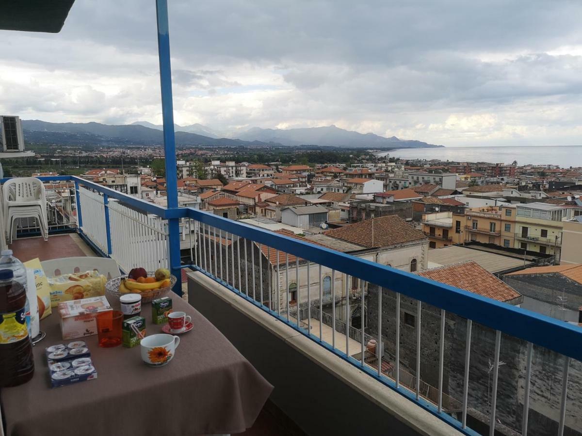 Casa Donna Rosaria Tra Etna E Taormina Lägenhet Riposto Exteriör bild