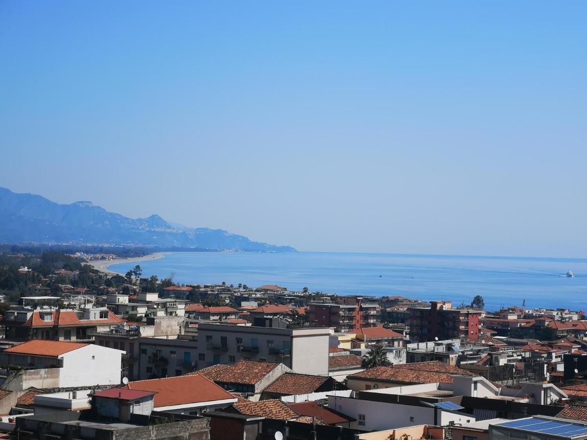 Casa Donna Rosaria Tra Etna E Taormina Lägenhet Riposto Exteriör bild